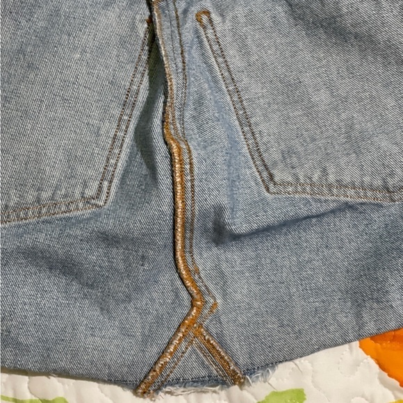 Agolde Quinn High Rise Mini Skirt in Devotee - Picture 11 of 11